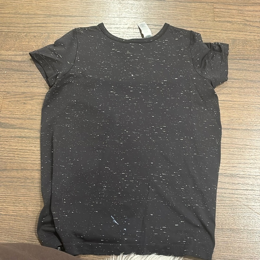 Black Lululemon/ivivva top